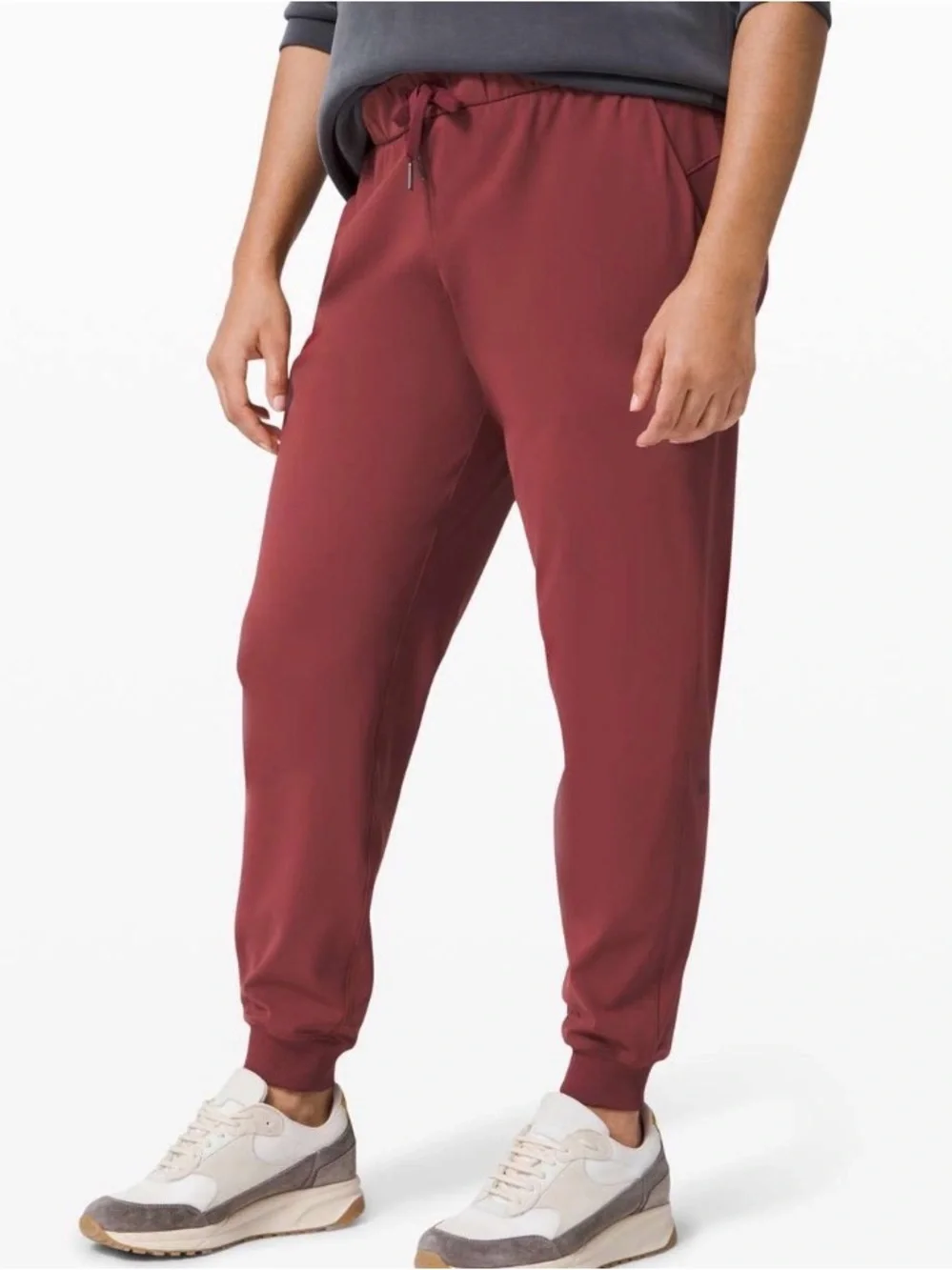 Womens Lululemon On the Fly Jogger 28